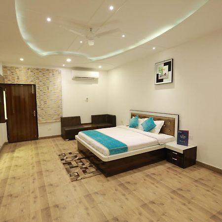 Oyo 8837 Hotel Surya Galaxy Kanpur Eksteriør billede
