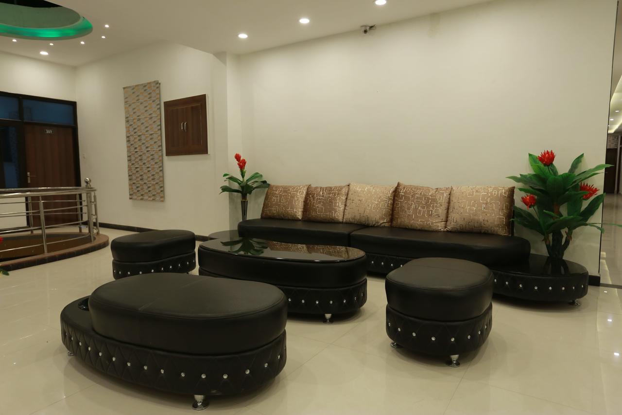 Oyo 8837 Hotel Surya Galaxy Kanpur Eksteriør billede