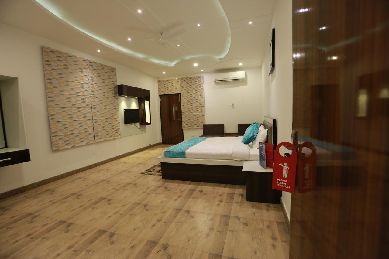 Oyo 8837 Hotel Surya Galaxy Kanpur Eksteriør billede