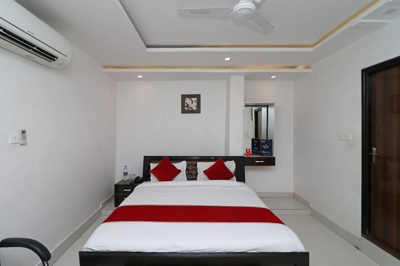 Oyo 8837 Hotel Surya Galaxy Kanpur Eksteriør billede