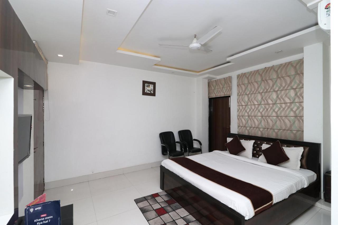 Oyo 8837 Hotel Surya Galaxy Kanpur Eksteriør billede