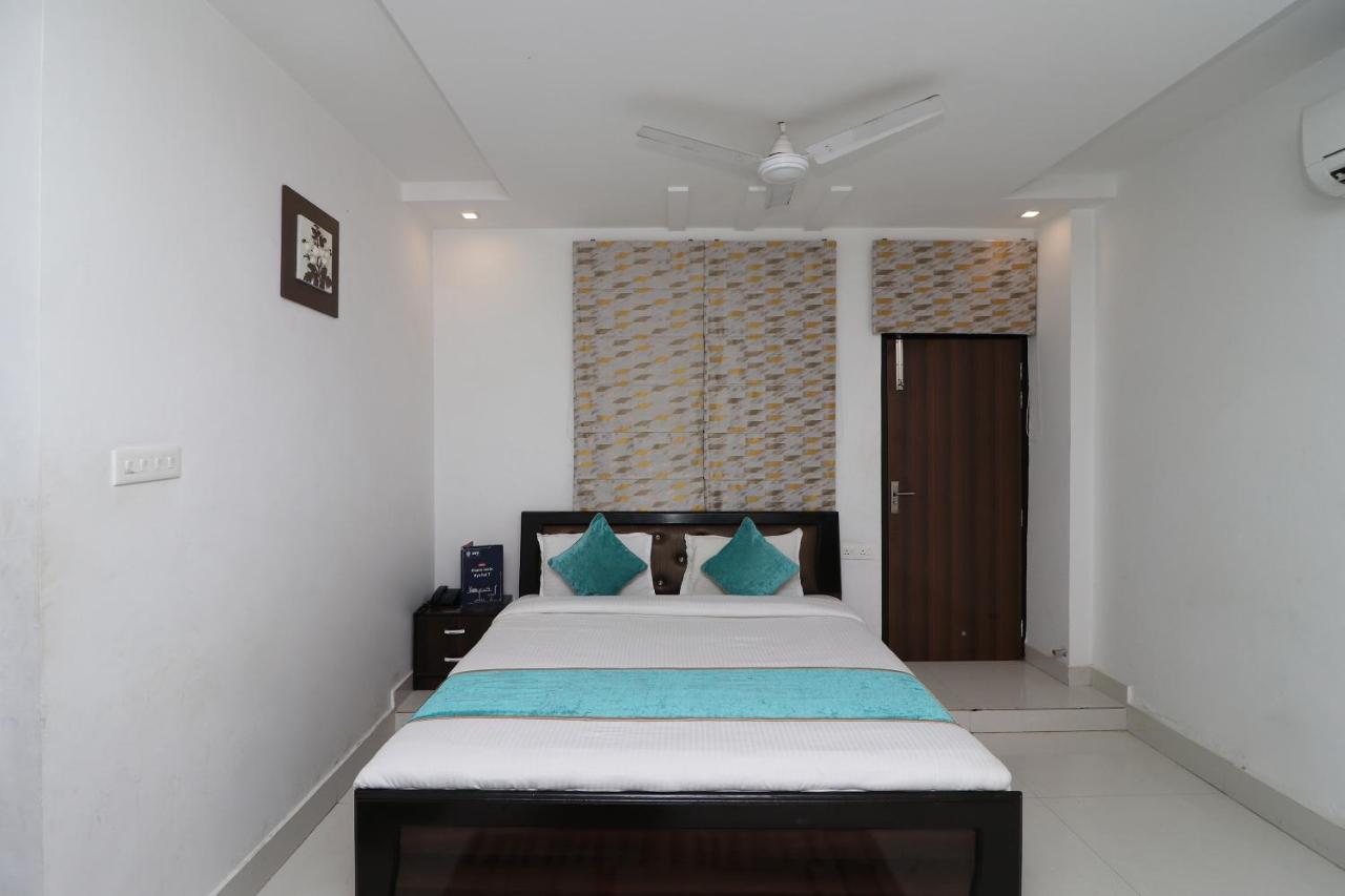 Oyo 8837 Hotel Surya Galaxy Kanpur Eksteriør billede